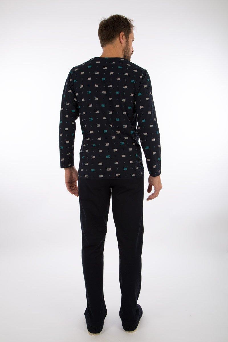 Pyjamas set